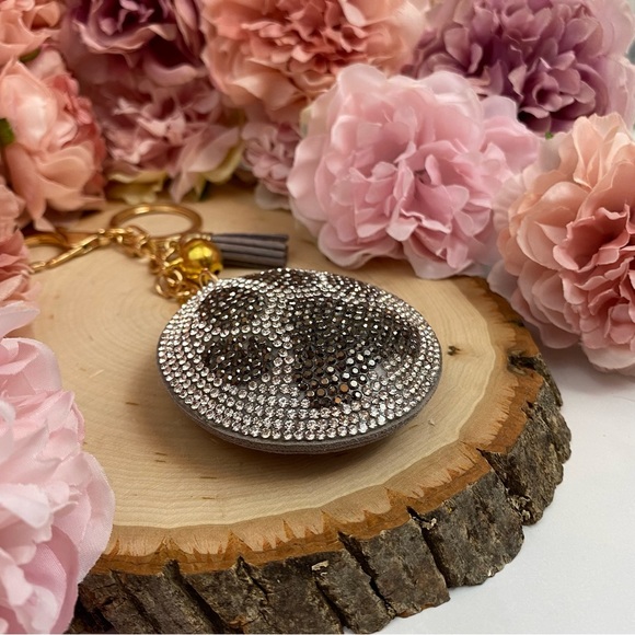 Gray & Silver Paw Print Rhinestone Keychain - Picture 11 of 16